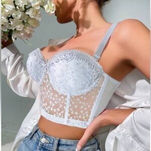 Elegant White Lace Bustier